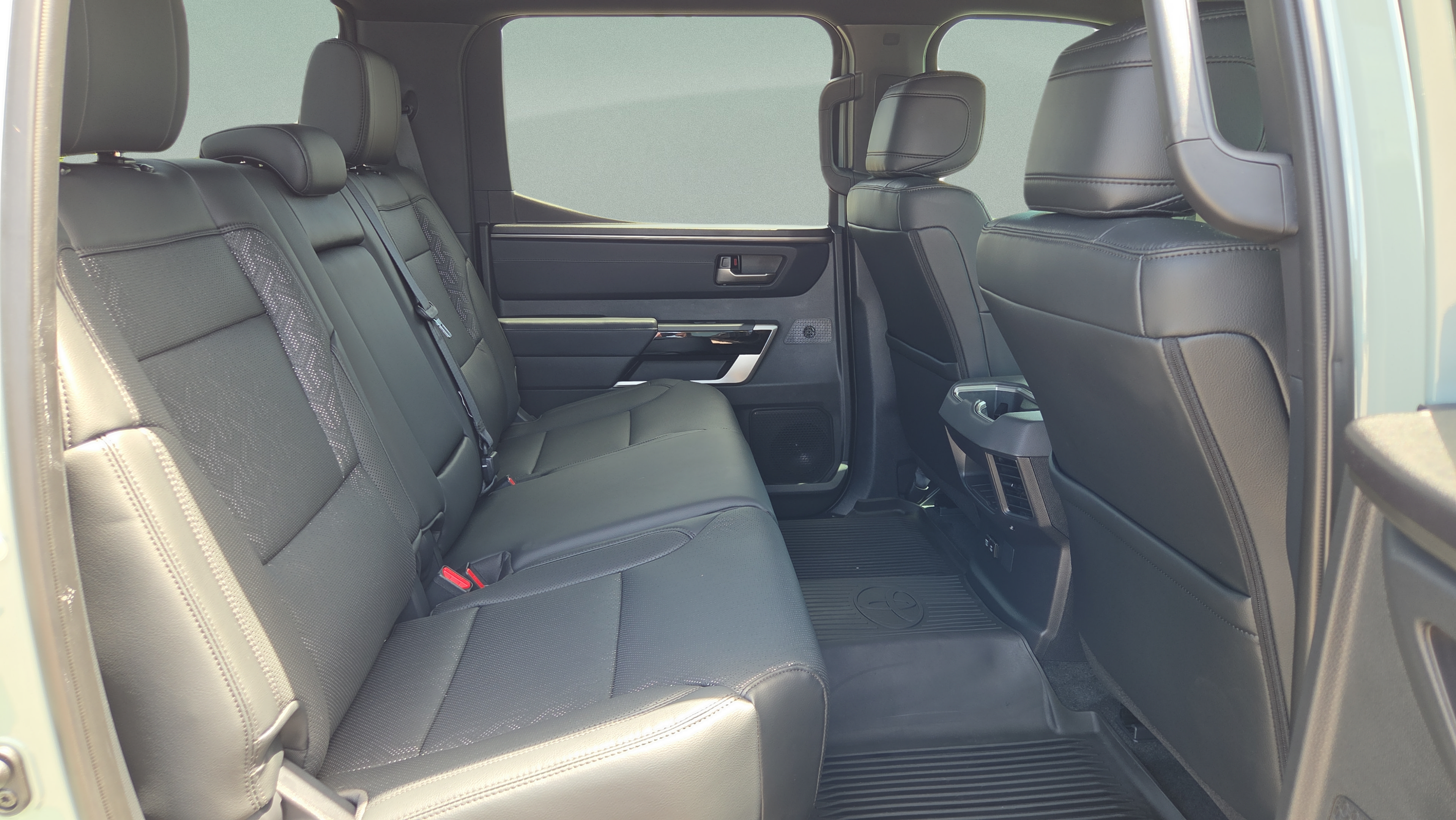 Certified 2025 Toyota Tundra Limited AWD/4WD image 15