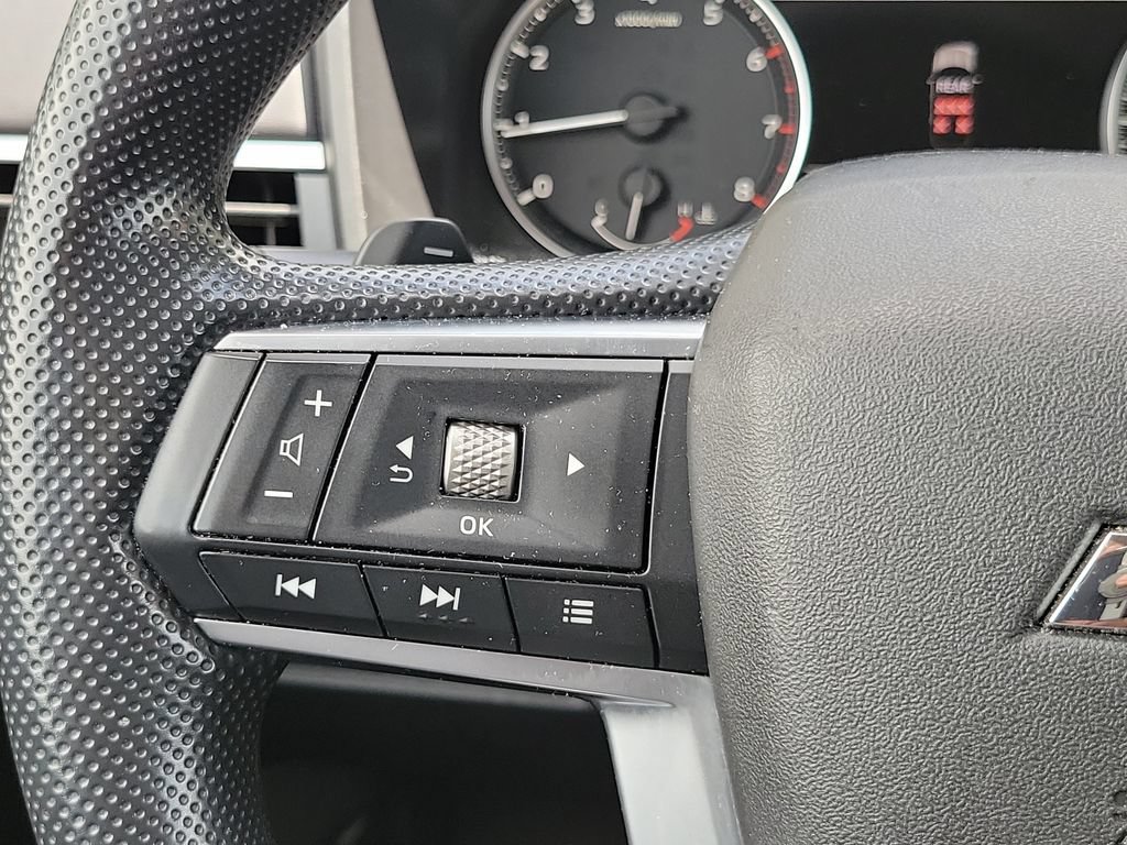 Used 2026 Mitsubishi Outlander ES FWD image 30