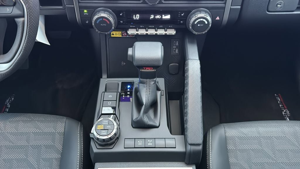 New 2026 Toyota 4Runner TRD Off-Road Premium AWD/4WD image 31