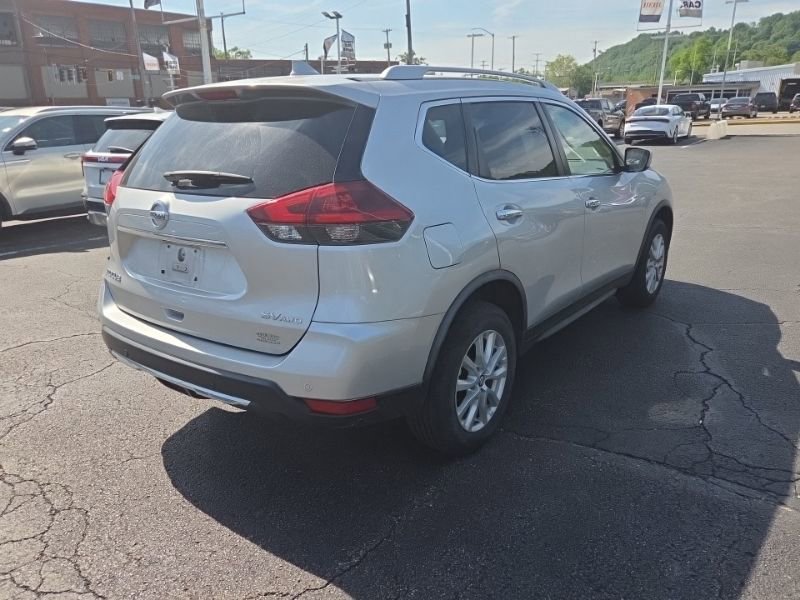 Used 2020 Nissan Rogue SV AWD/4WD image 7