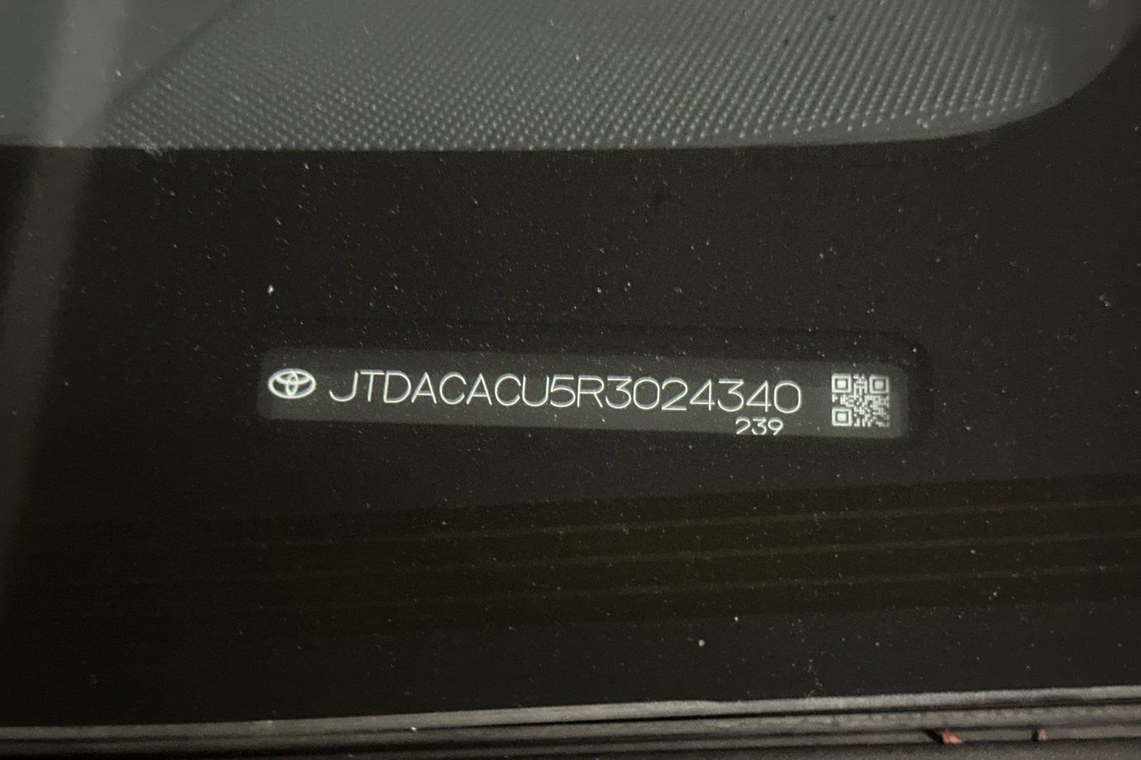 Used 2024 Toyota Prius Prime Premium w/ Advanced Technology Package FWD image 3