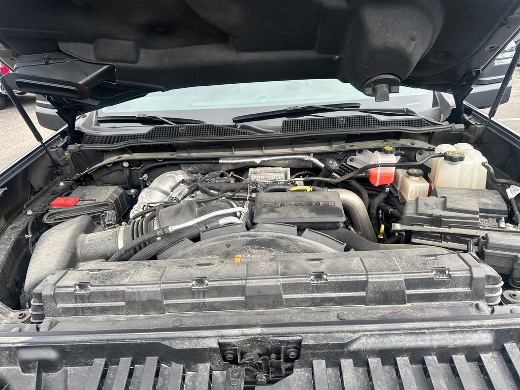 Used 2023 Chevrolet Silverado 3500 LTZ w/ LTZ Plus Package image 17