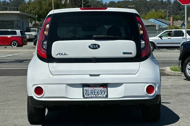 Used 2015 Kia Soul EV image 5