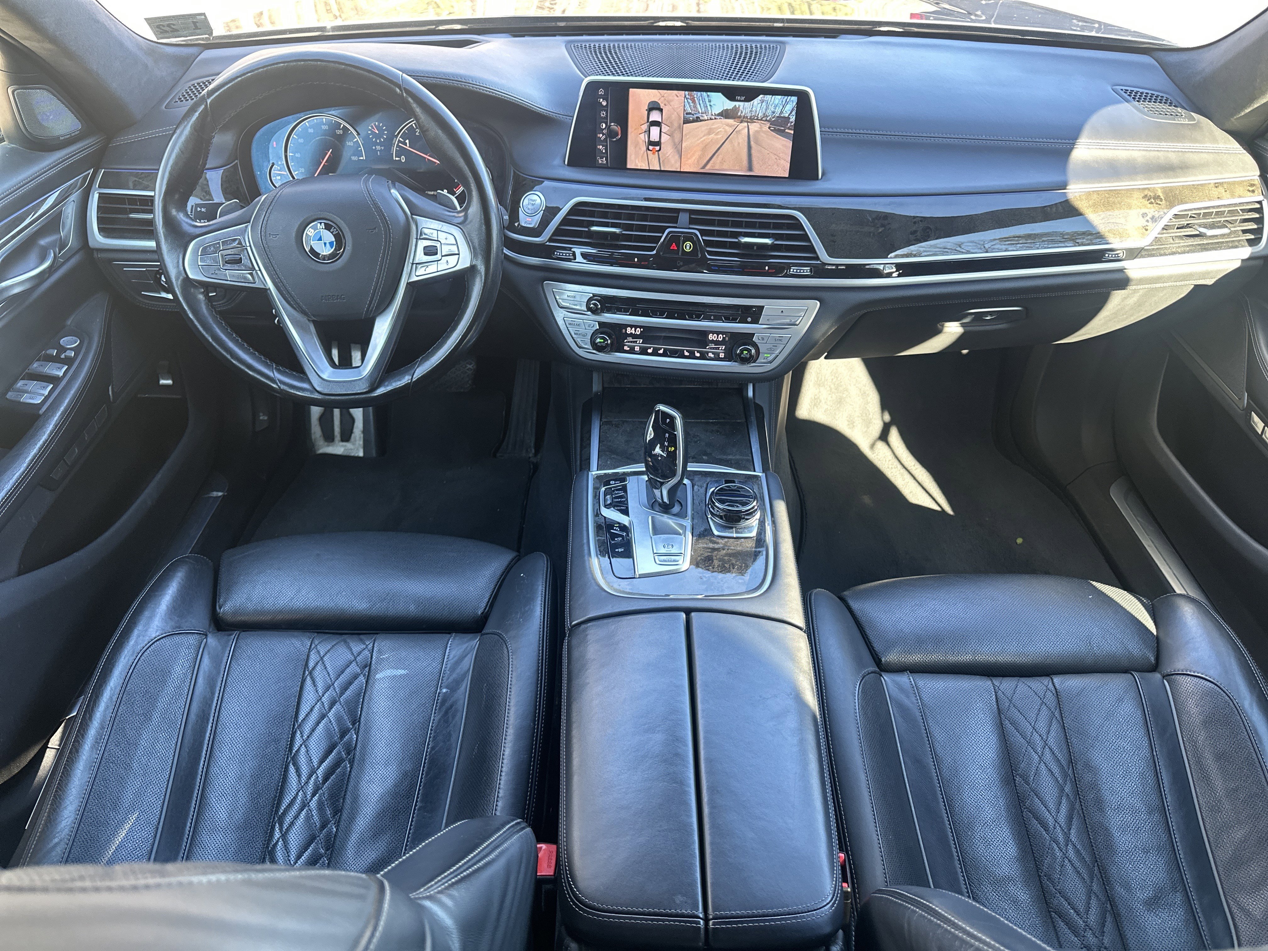 Used 2017 BMW 750i xDrive image 2