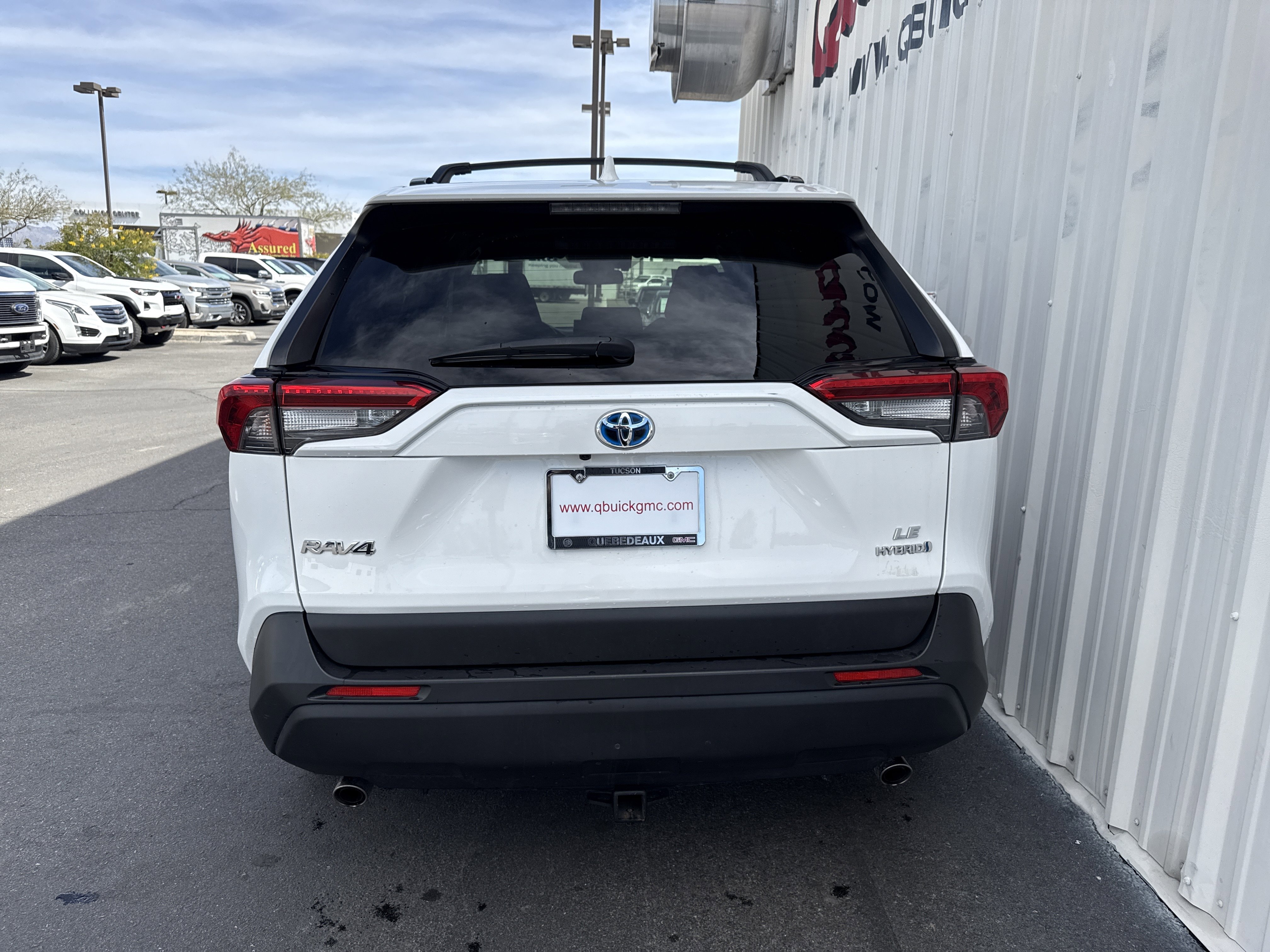 Used 2020 Toyota RAV4 LE image 6