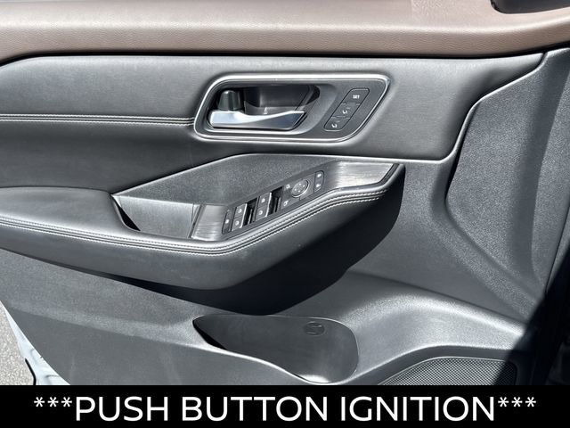 Certified 2023 Nissan Rogue Platinum w/ Platinum Premium Package AWD/4WD image 10