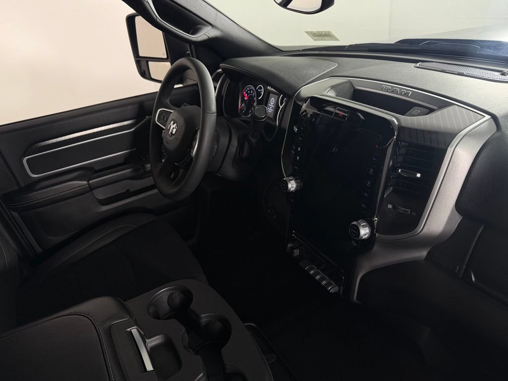 Used 2025 RAM 2500 Big Horn AWD/4WD image 30