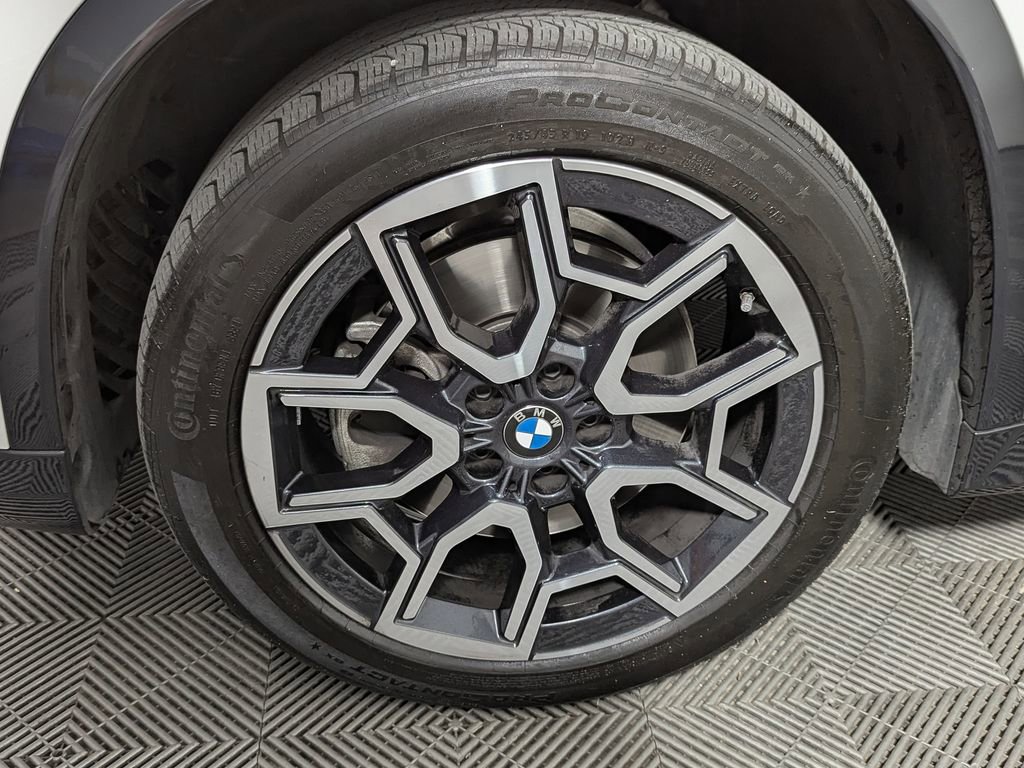 Used 2025 BMW X1 xDrive28i w/ Technology Package AWD/4WD image 49