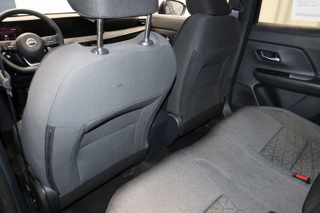 Certified 2025 Nissan Kicks SV image 20