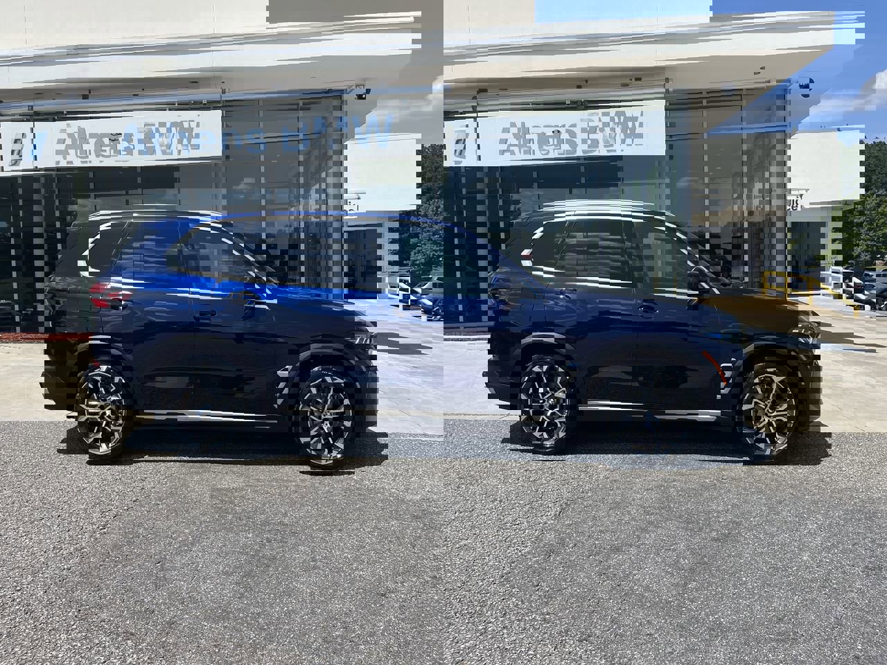 New 2026 BMW X5 sDrive40i image 9