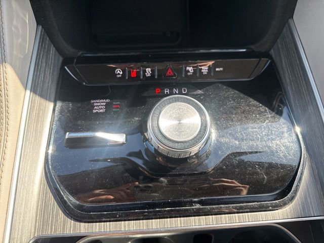 Used 2023 Jeep Wagoneer L Series II image 19