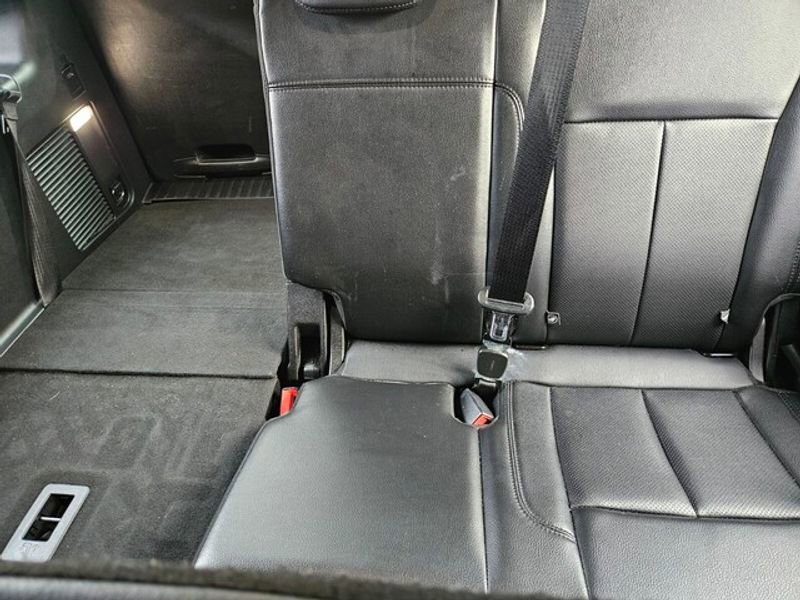 Used 2020 Ford Expedition XLT w/ Equipment Group 202A image 9