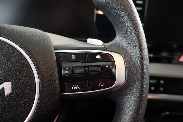 Used 2023 Kia Sportage LX image 15