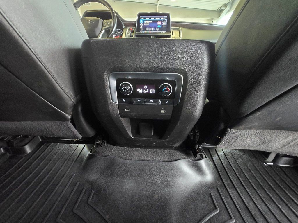 Used 2021 Chevrolet Tahoe Z71 w/ Z71 Signature Package image 28