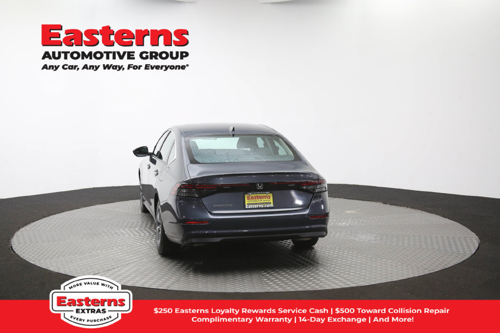 Used 2023 Honda Accord EX image 38