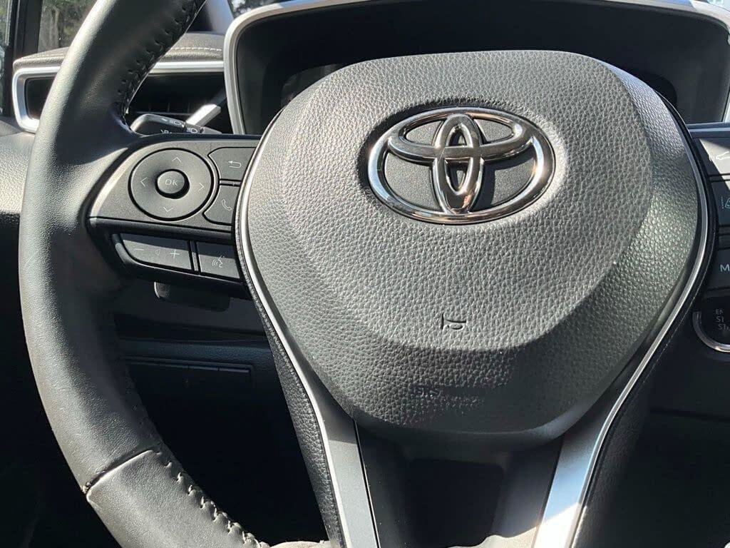 Used 2021 Toyota Corolla XSE FWD image 21