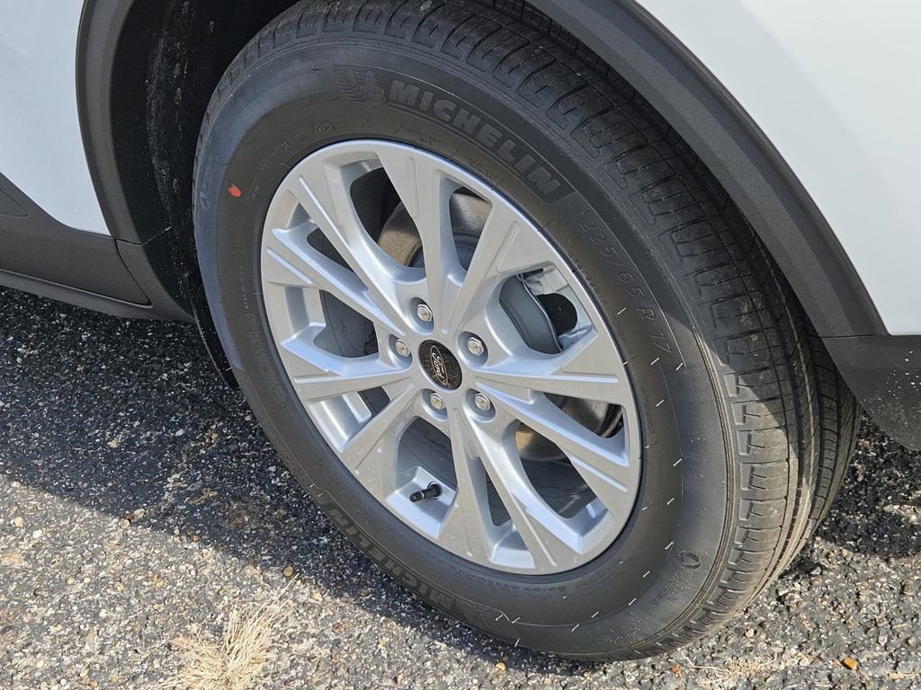 New 2026 Ford Escape Active FWD image 9