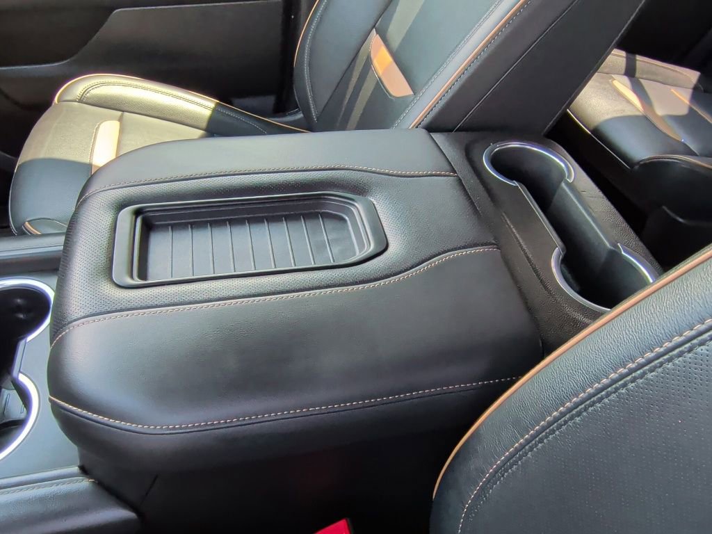 Used 2021 GMC Yukon AT4 w/ AT4 Premium Plus Package AWD/4WD image 35