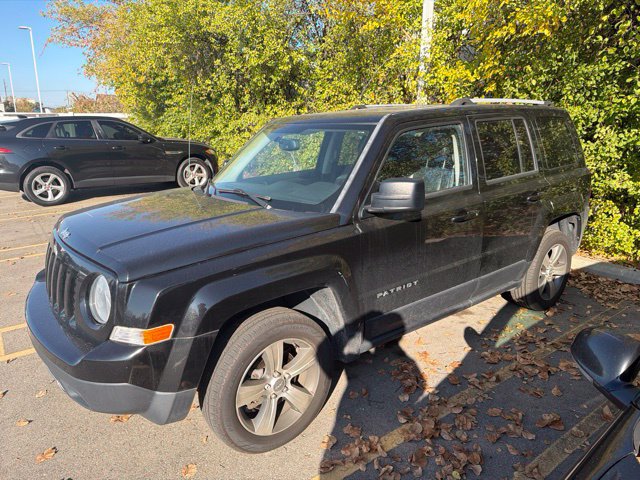 Used 2016 Jeep Patriot High Altitude AWD/4WD image 2