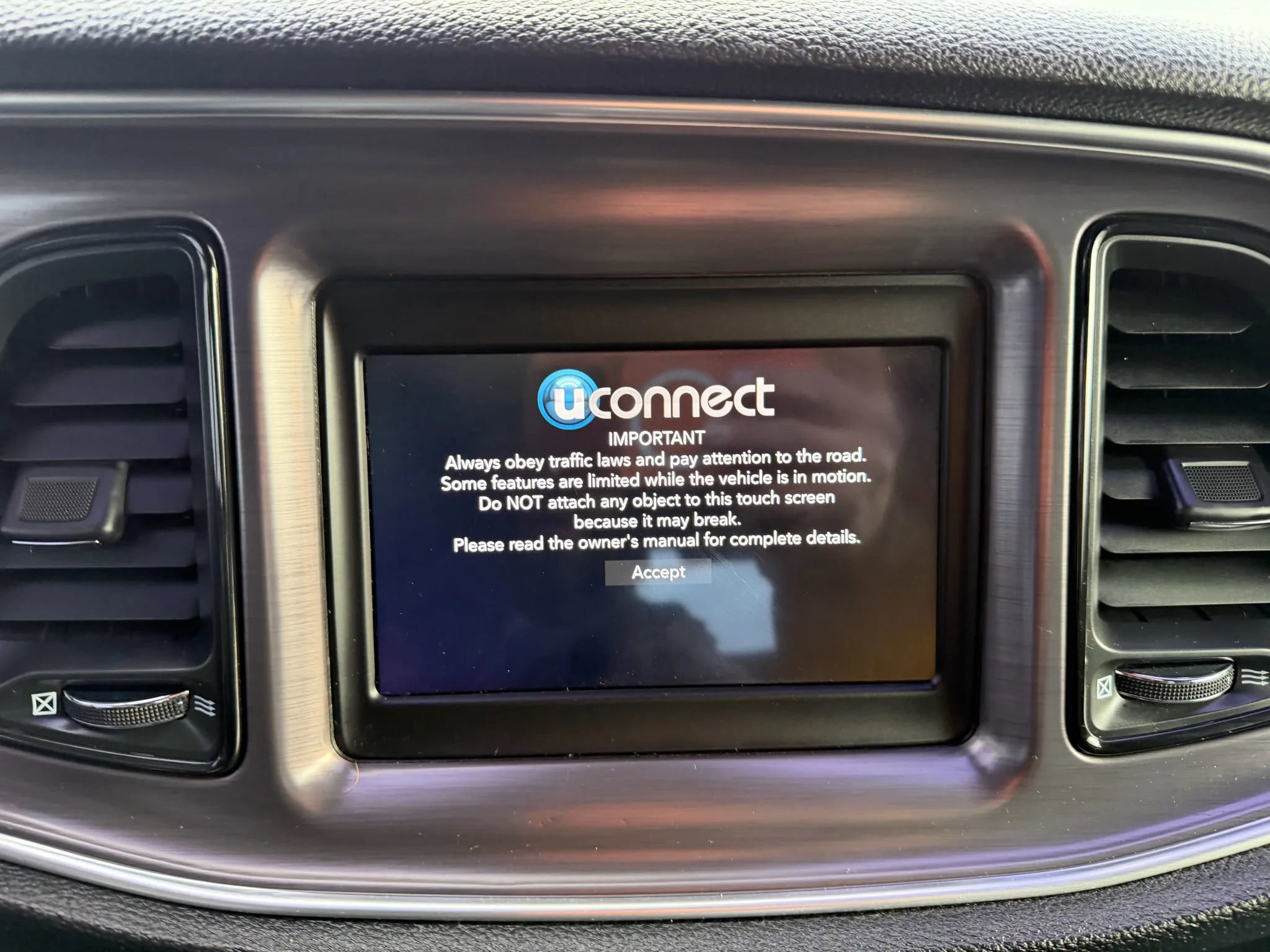 Used 2018 Dodge Challenger R/T RWD image 17