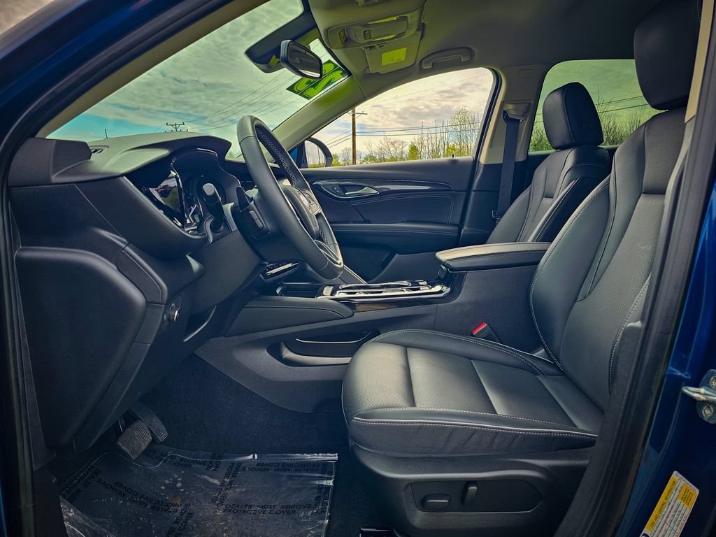 Used 2023 Buick Envision Essence AWD/4WD image 14