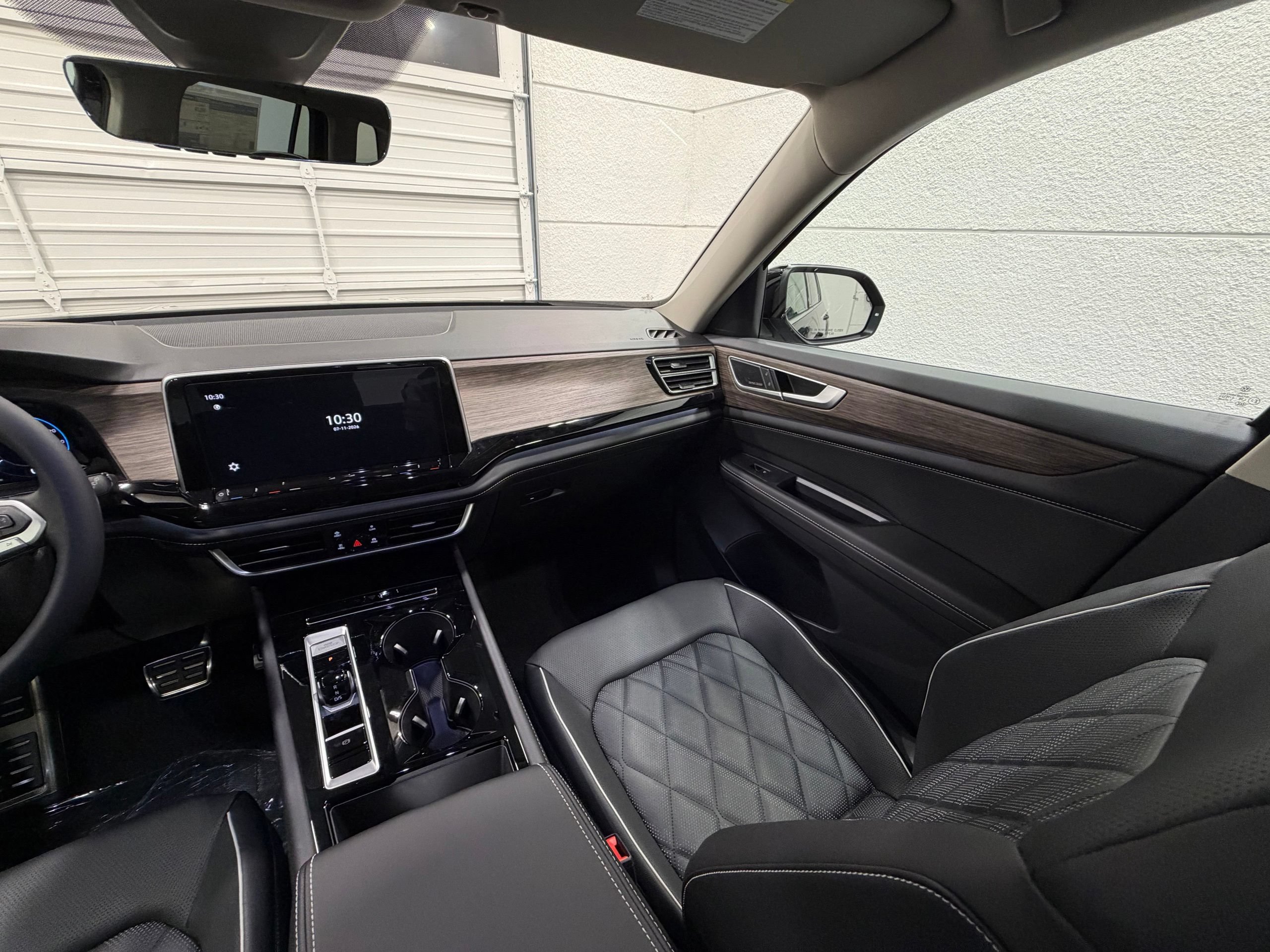 New 2026 Volkswagen Atlas SEL Premium R-Line AWD/4WD image 36