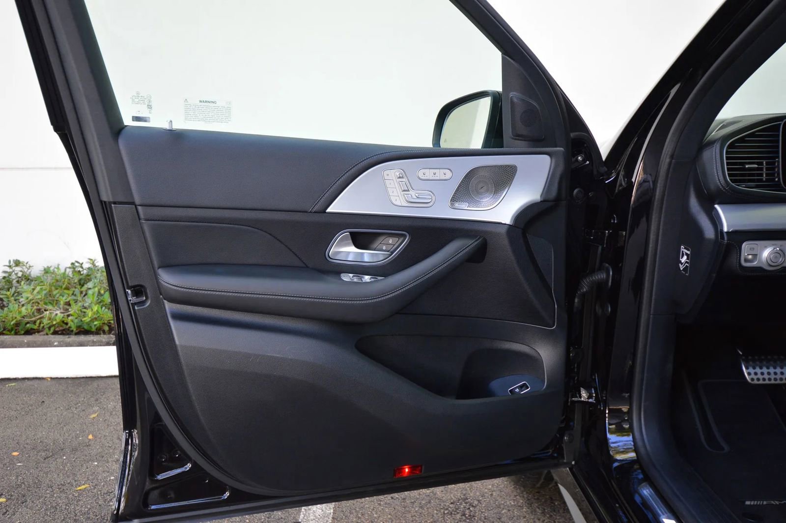 Used 2025 Mercedes-Benz GLE 53 AMG 4MATIC image 26