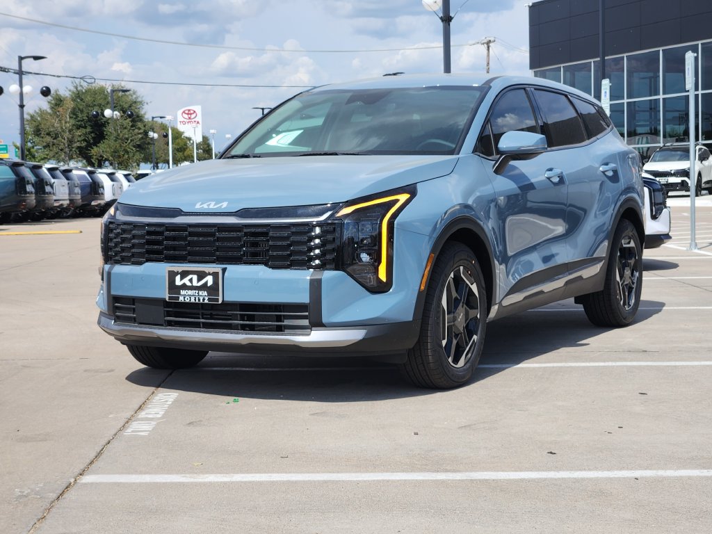 New 2027 Kia Sportage S FWD image 2
