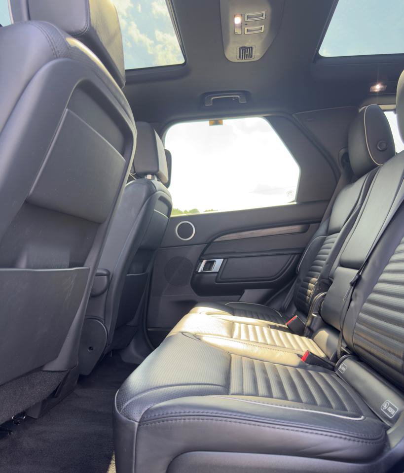Used 2018 Land Rover Discovery HSE Luxury AWD/4WD image 19