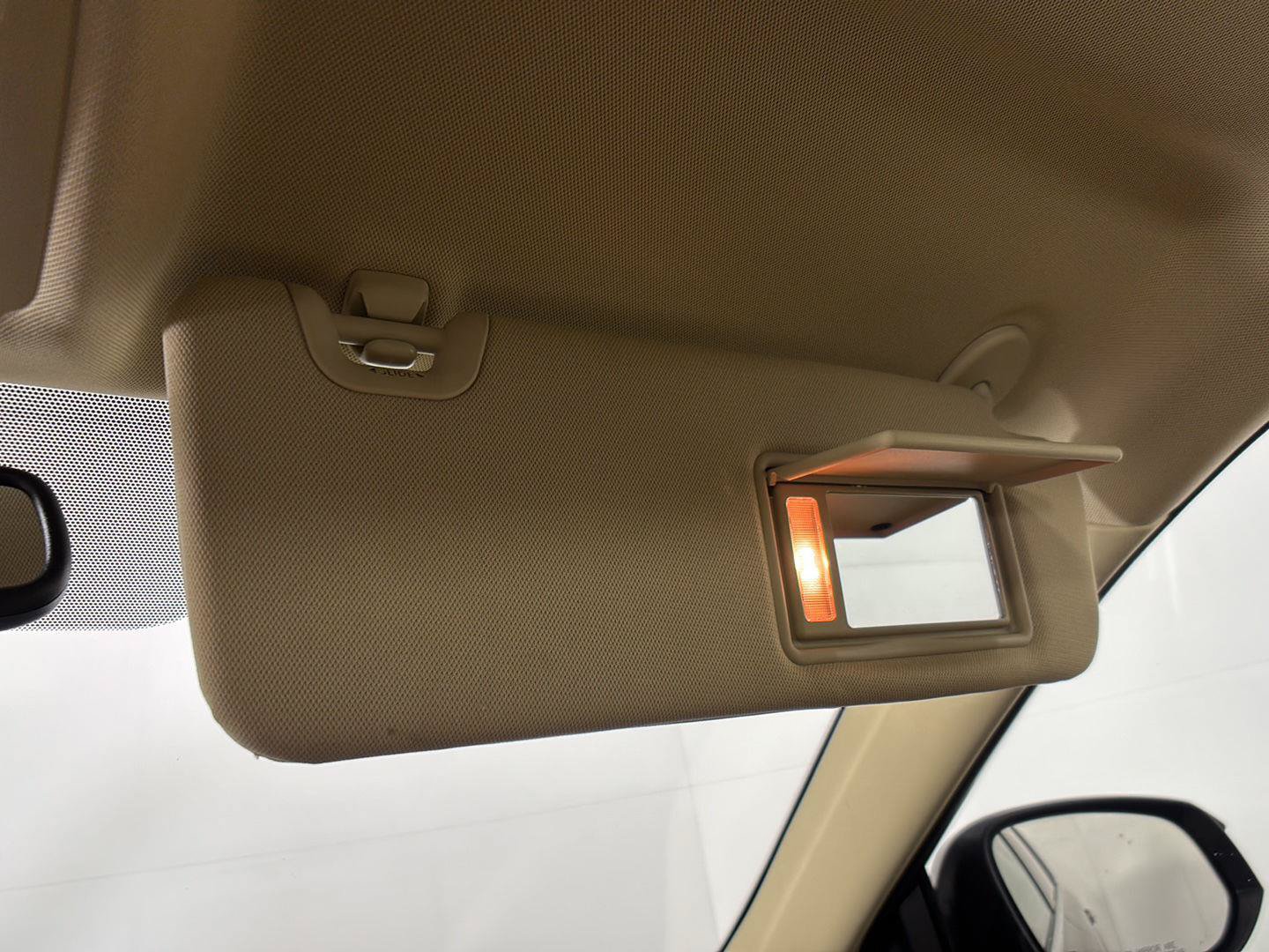 Used 2015 Toyota Highlander XLE AWD/4WD image 38