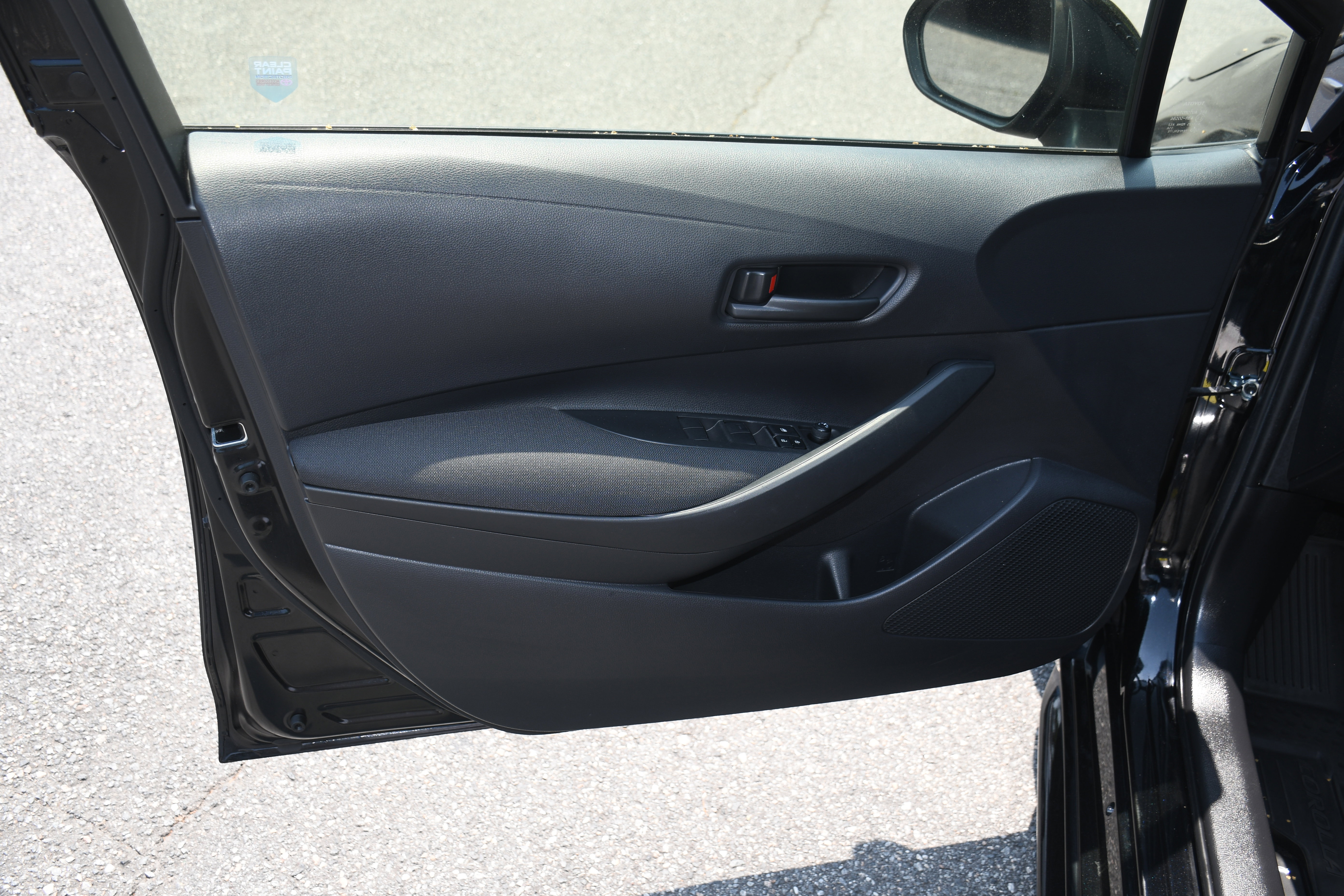 Certified 2024 Toyota Corolla LE FWD image 9