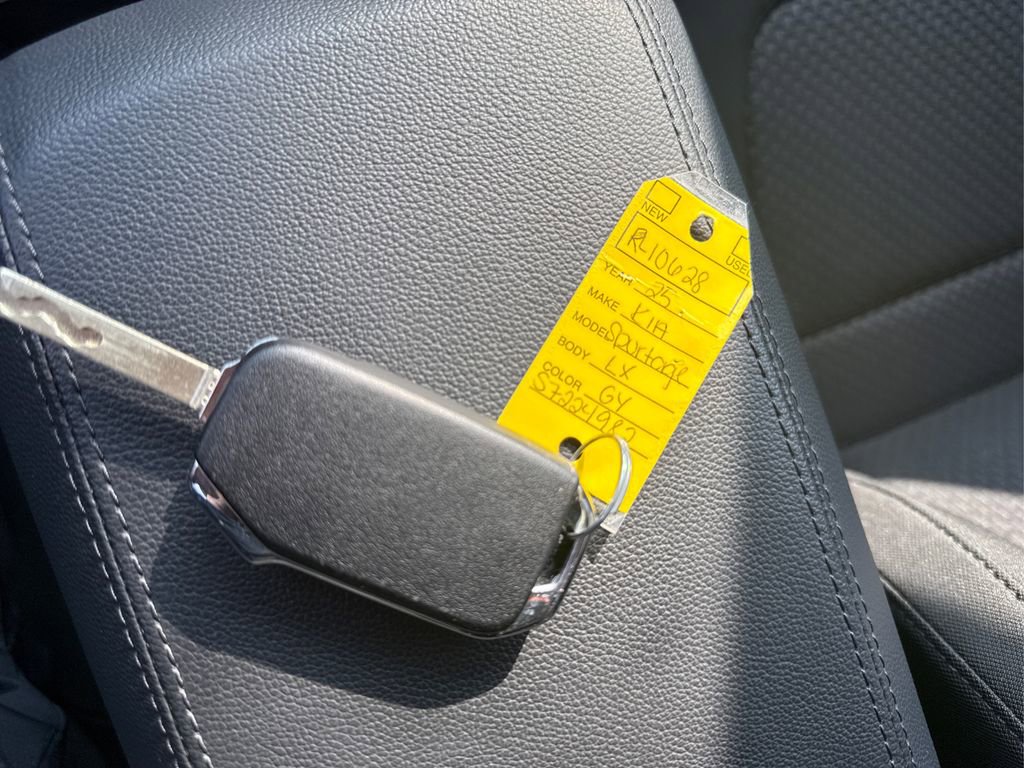 Certified 2025 Kia Sportage LX image 37