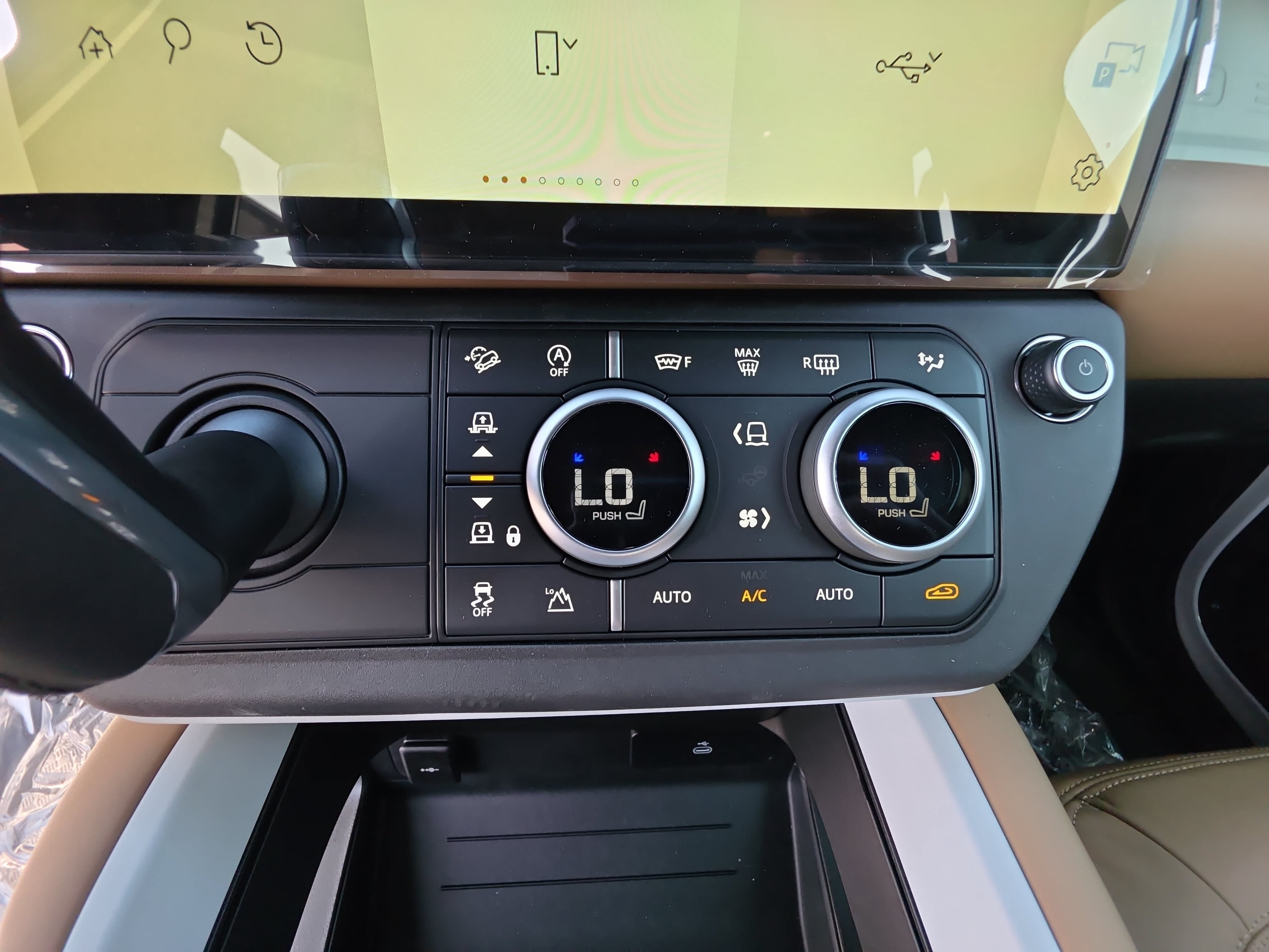 New 2026 Land Rover Defender 110 X-Dynamic SE AWD/4WD image 20