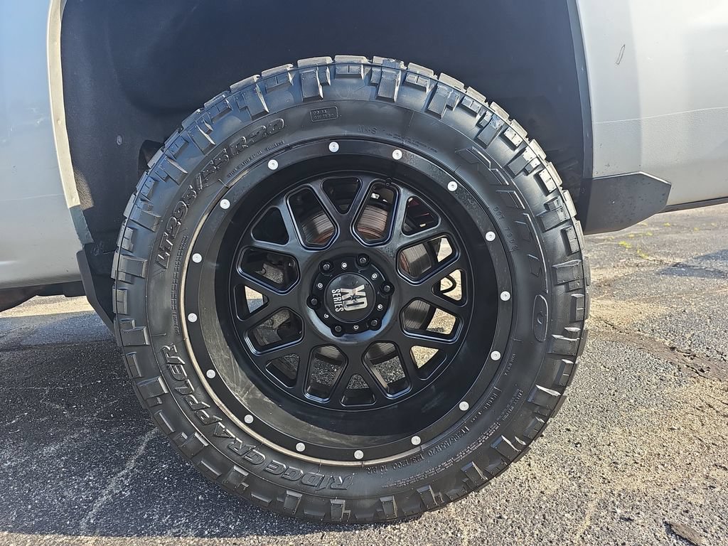 Used 2018 Chevrolet Silverado 1500 LTZ Z71 w/ LTZ Plus Package AWD/4WD image 37