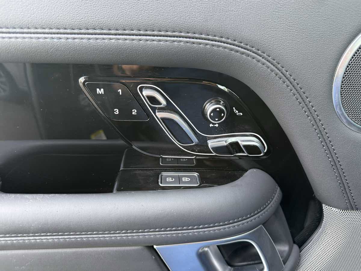 Used 2021 Land Rover Range Rover Westminster Edition image 24