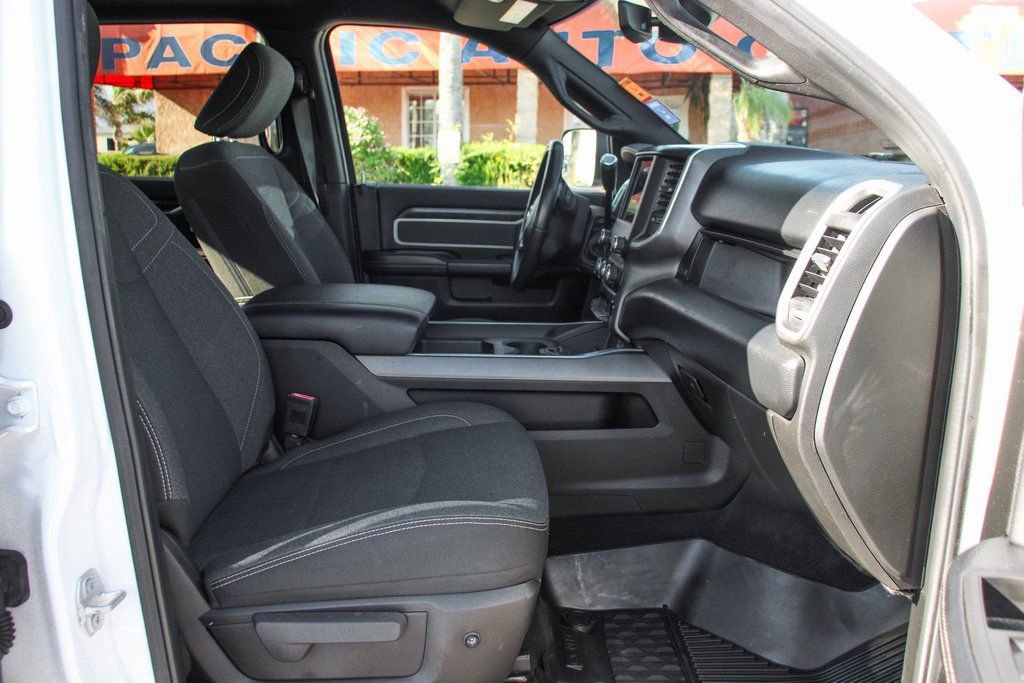 Used 2019 RAM 2500 Big Horn image 38