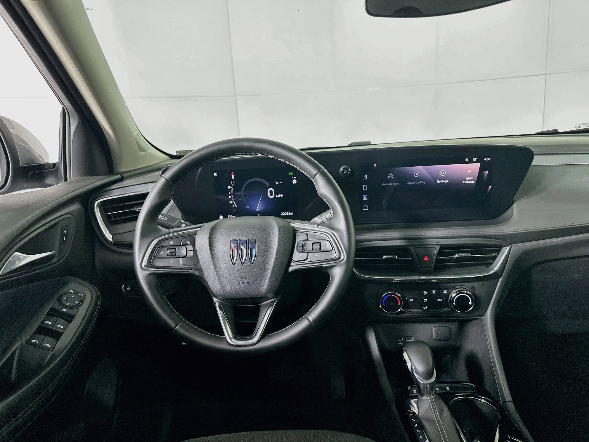 Used 2025 Buick Encore GX Preferred FWD image 17