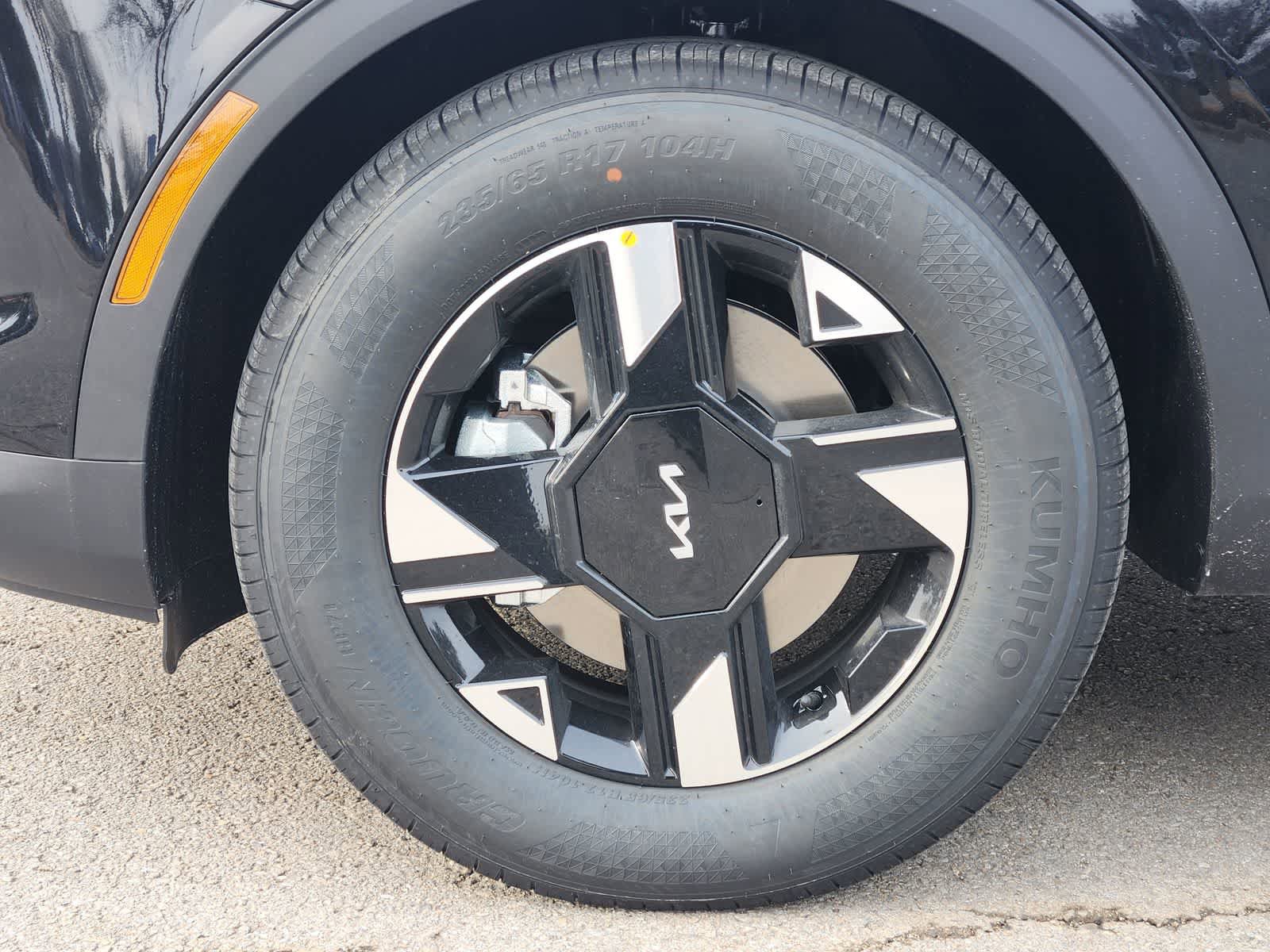 New 2026 Kia Sportage LX image 8