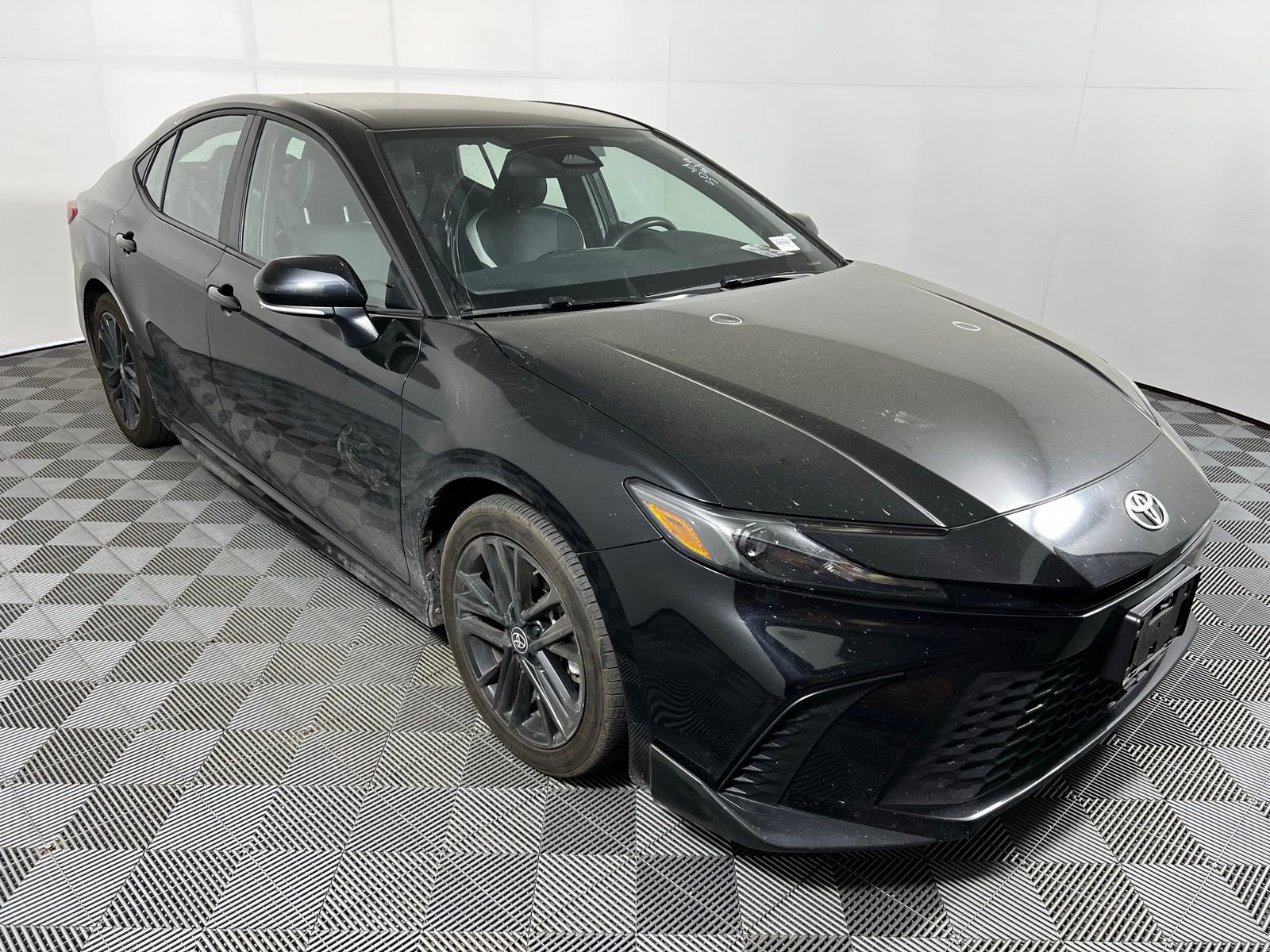 Certified 2025 Toyota Camry LE image 3