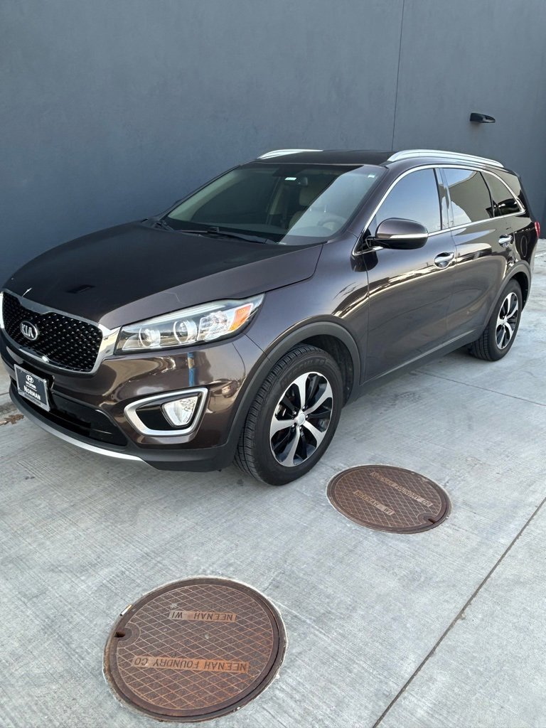 Used 2017 Kia Sorento EX video 1