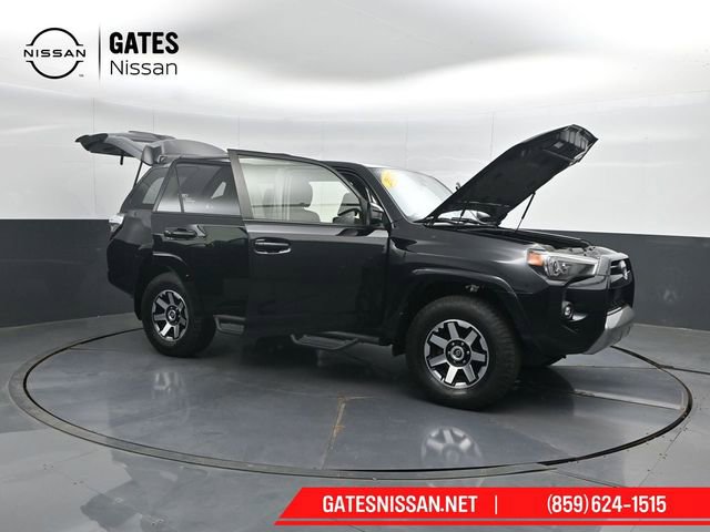 Used 2022 Toyota 4Runner TRD Off-Road AWD/4WD image 52