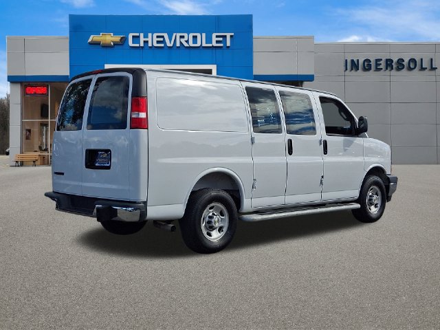 Used 2025 Chevrolet Express 2500 w/ Driver Convenience Package RWD image 27
