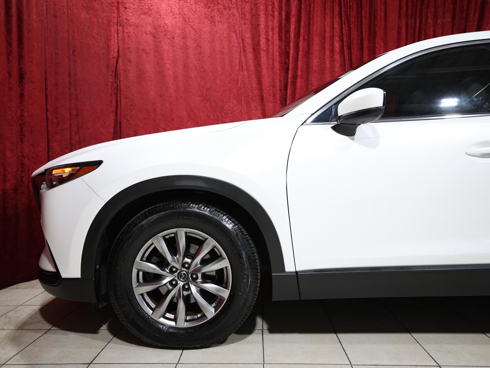 Used 2018 MAZDA CX-9 Touring w/ Touring Premium Package image 5