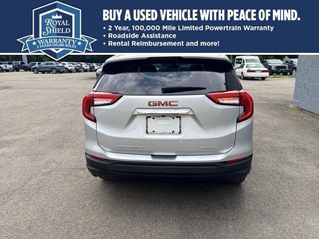 Used 2022 GMC Terrain SLE w/ Driver Convenience Package image 7