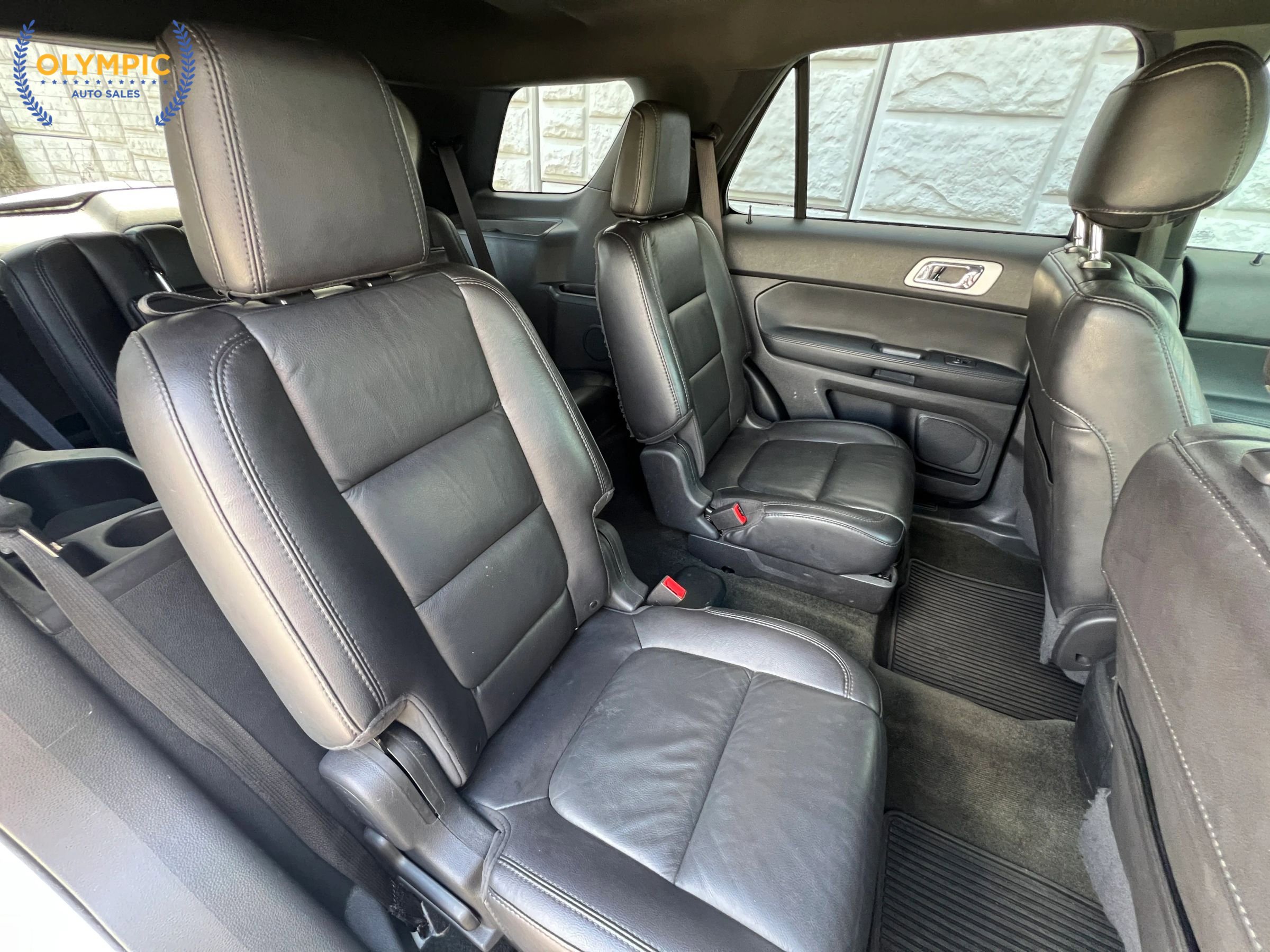 Used 2014 Ford Explorer XLT w/ Equipment Group 202A FWD image 43