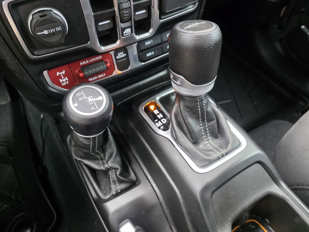 Used 2024 Jeep Gladiator Mojave w/ Convenience Group image 28