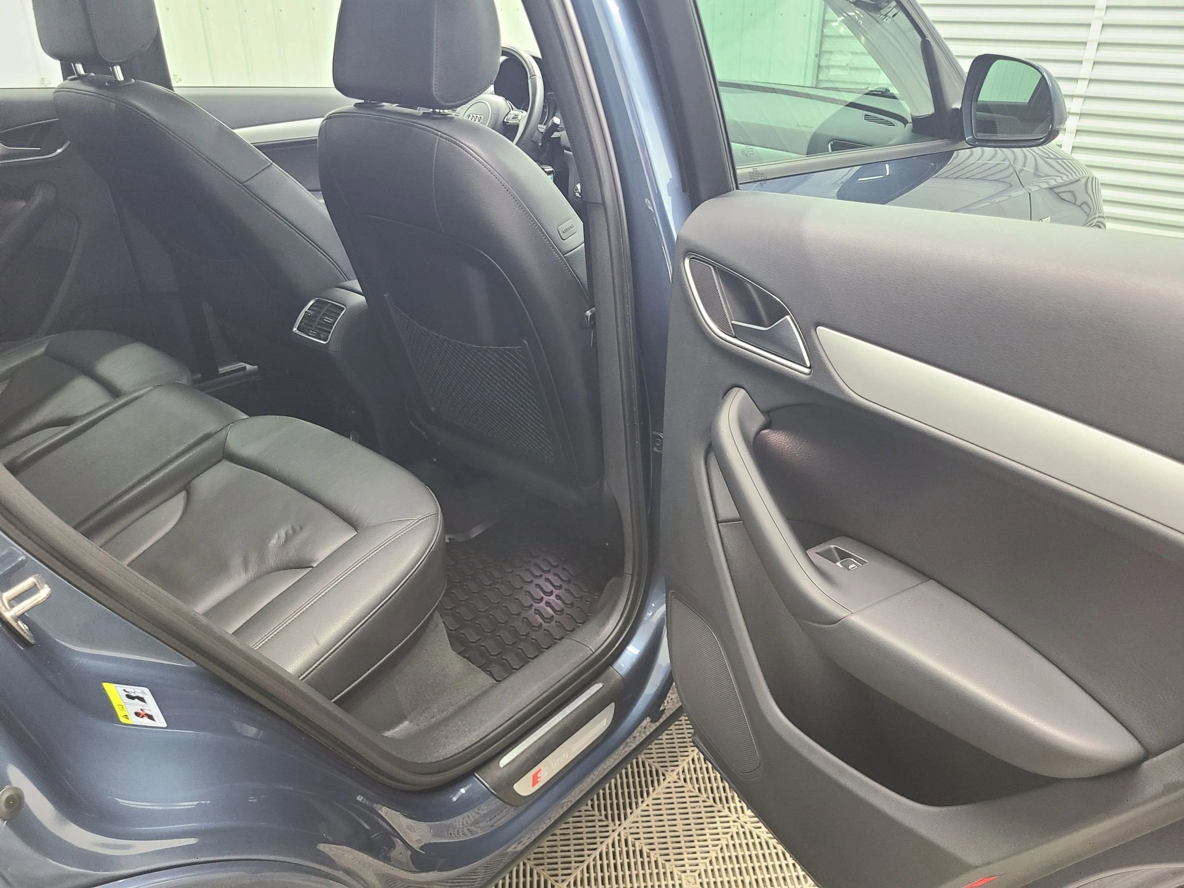 Used 2018 Audi Q3 2.0T Premium image 39