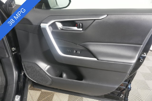 Used 2024 Toyota RAV4 AWD Hybrid image 29