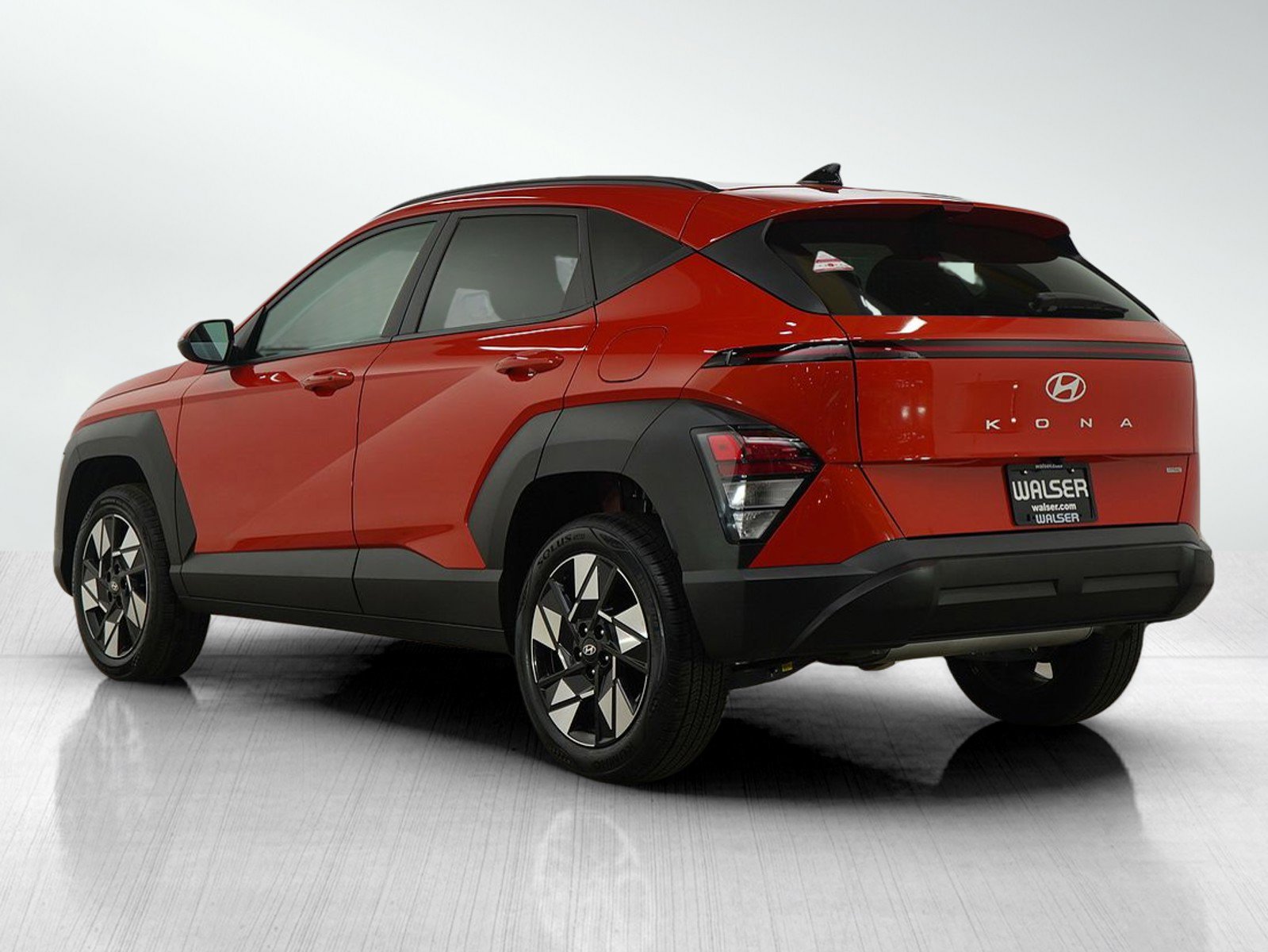 Used 2025 Hyundai Kona SEL image 3