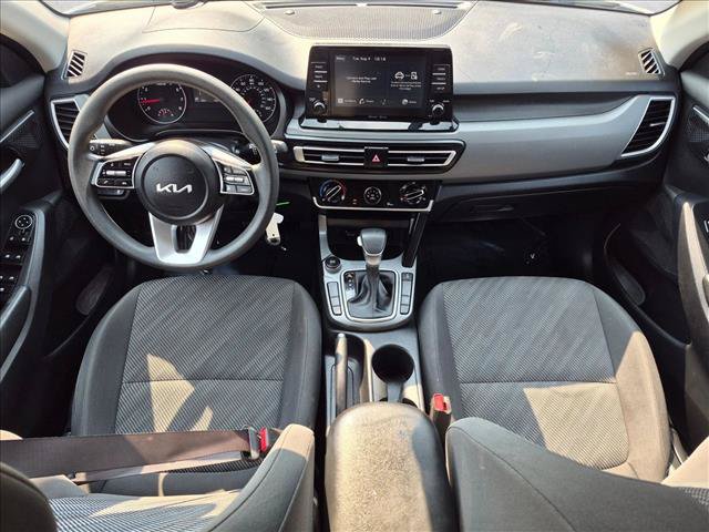 Used 2023 Kia Seltos LX AWD/4WD image 19